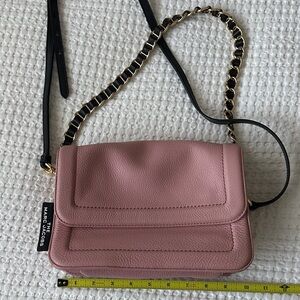 Marc Jacobs Pink Leather crossbody bag with gold hardware
